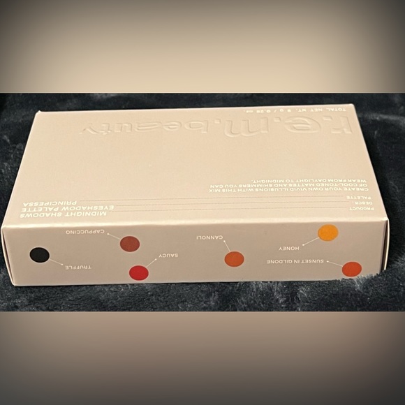 R.E.M. Beauty Midnight Shadows Eye Shadow Palette Color: principessa NWT 8g - Picture 9 of 11